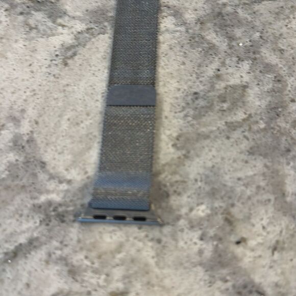 ⌚ Apple Watch Metal Band - Fully Adjustable and Comfortable - Picture 4 of 5